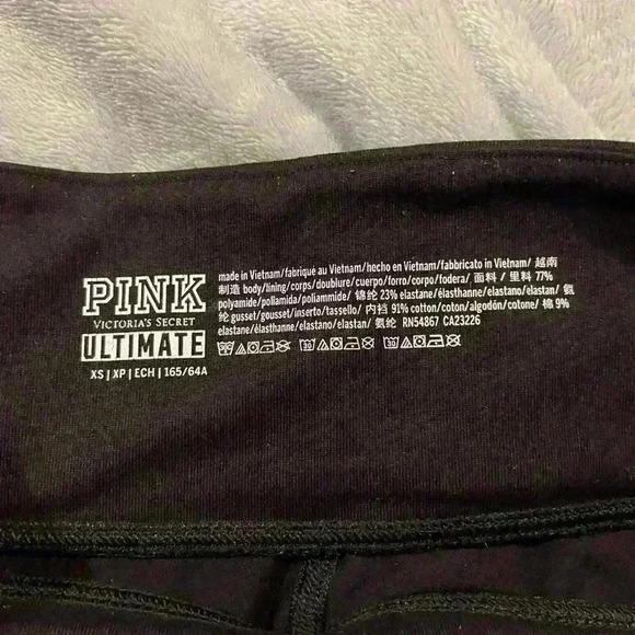 Women Pink Victoria Secret - Picture 2 of 3